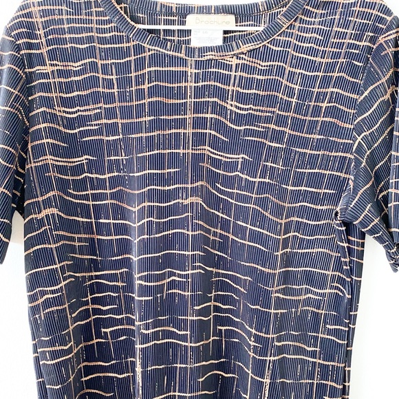 Vintage Patterned Blouse - Picture 3 of 4